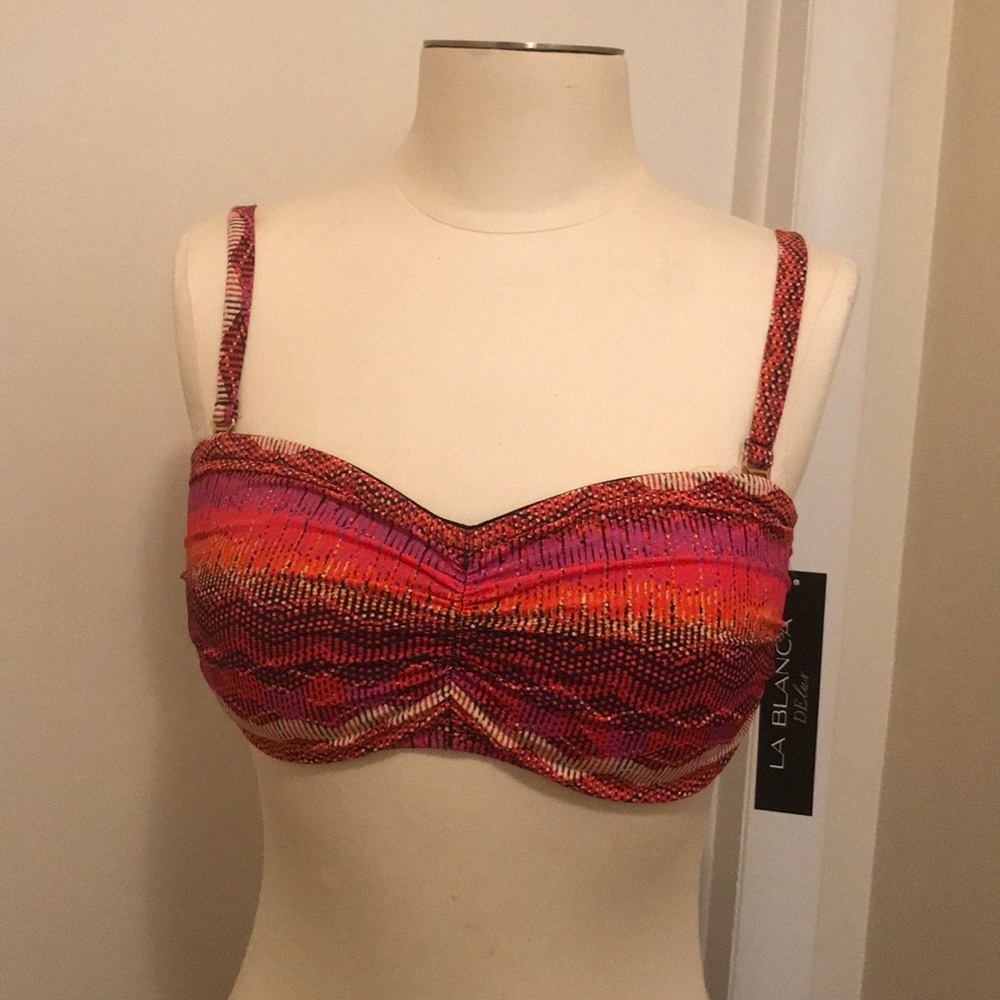 LA BLANCA bikini top Medium NWT
